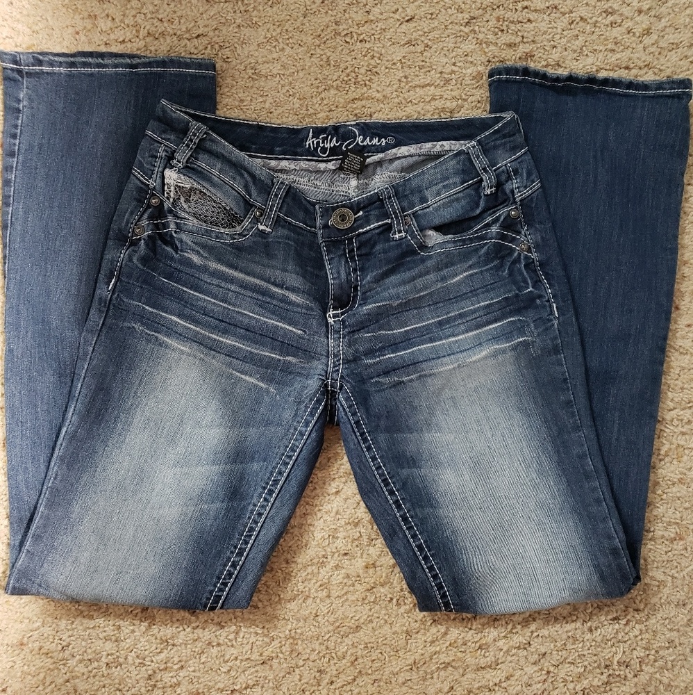 ❤️Ariya❤️Jean's